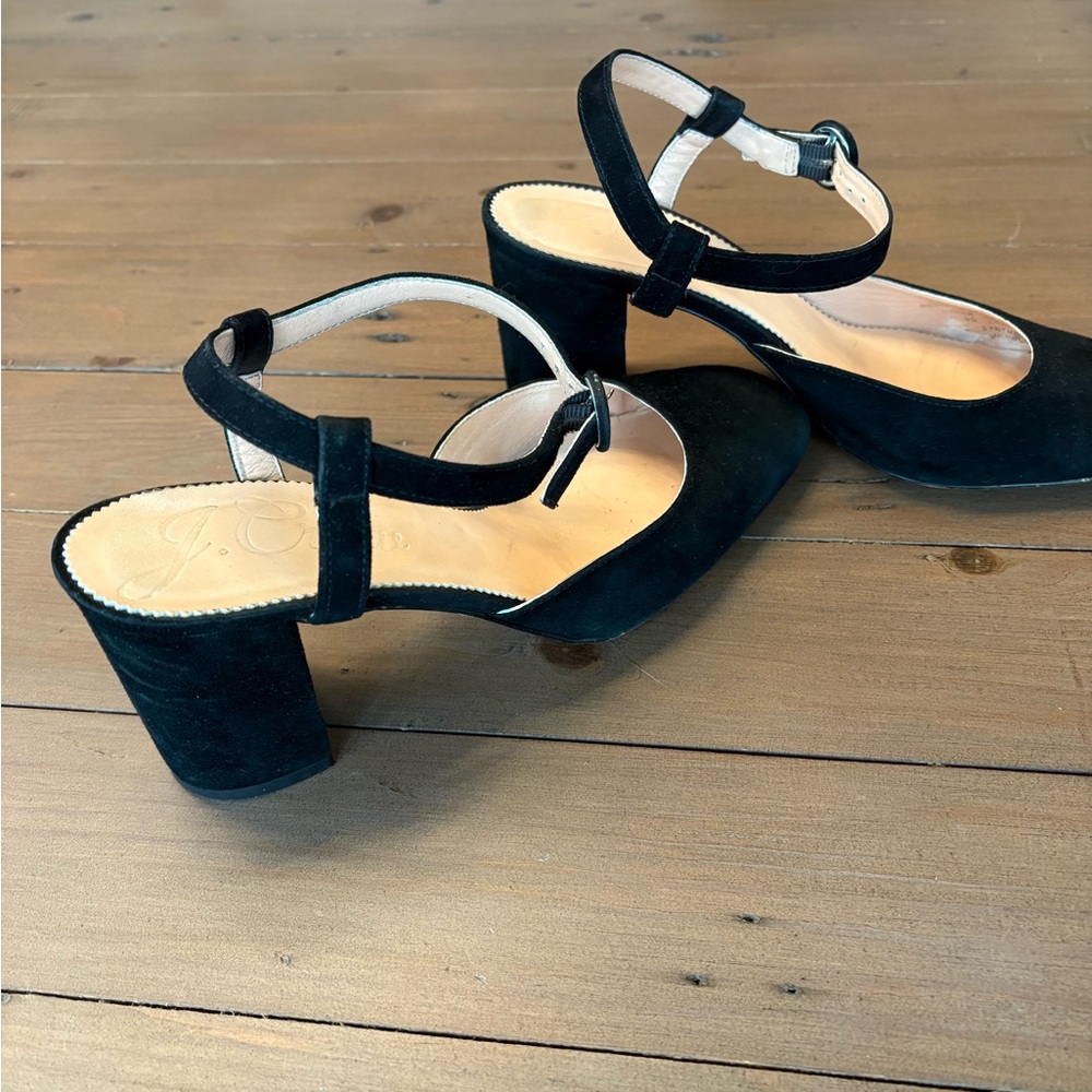 JCrew  Black Women's suede ankle strap block heels. Elegant and comfortable.